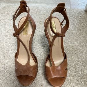 Jessica Simpson Wedges